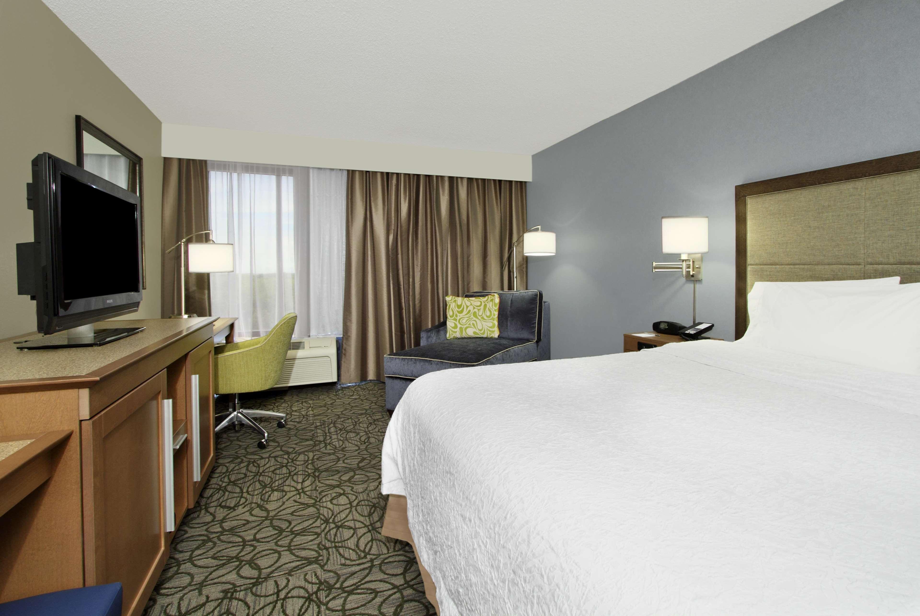 Hampton By Hilton Austin South - I-35 & Ben White Hotel Bagian luar foto
